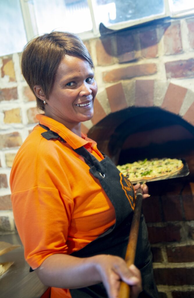 21072747cb77369724b386a60e4d4932