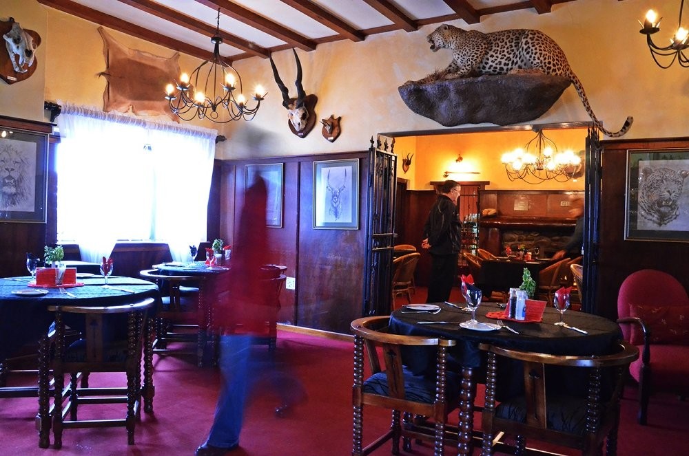 m_hunters_pub1_resized1