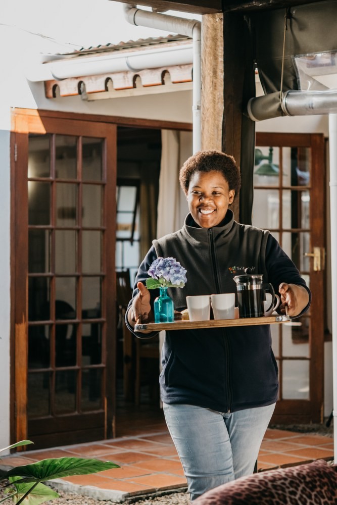 the_village_lodge_tea_and_coffee_667x1000