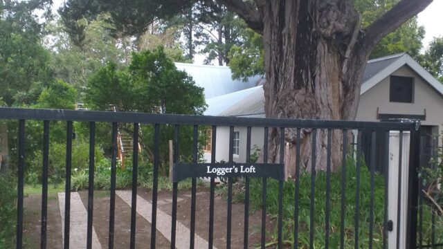 1-c5e91213-3adb-47ee-93b7-f43a18a54fee